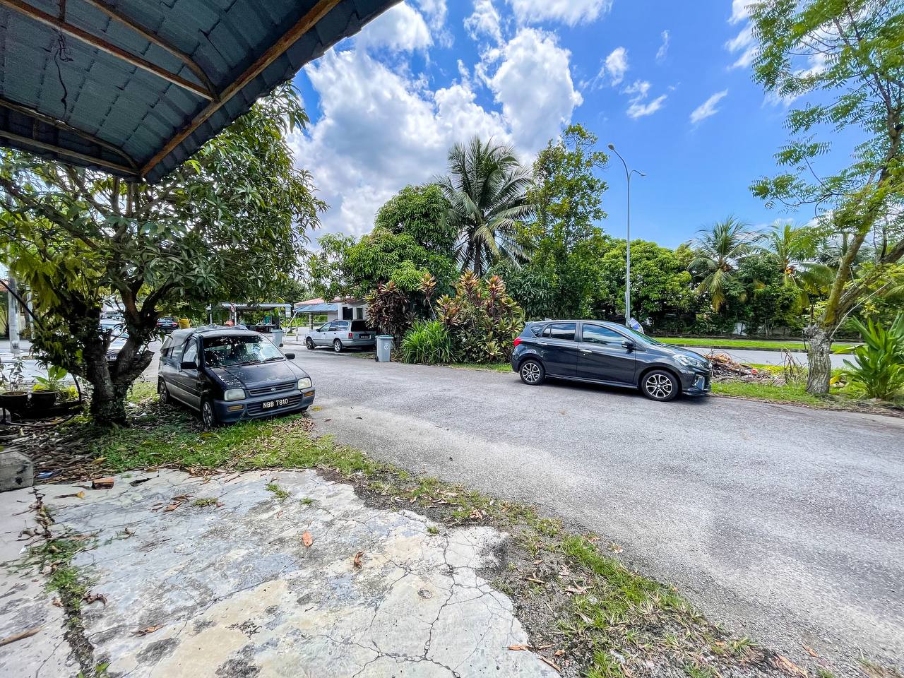 Facing Open Single Storey Terrace Taman Seri Mamba - photo 5