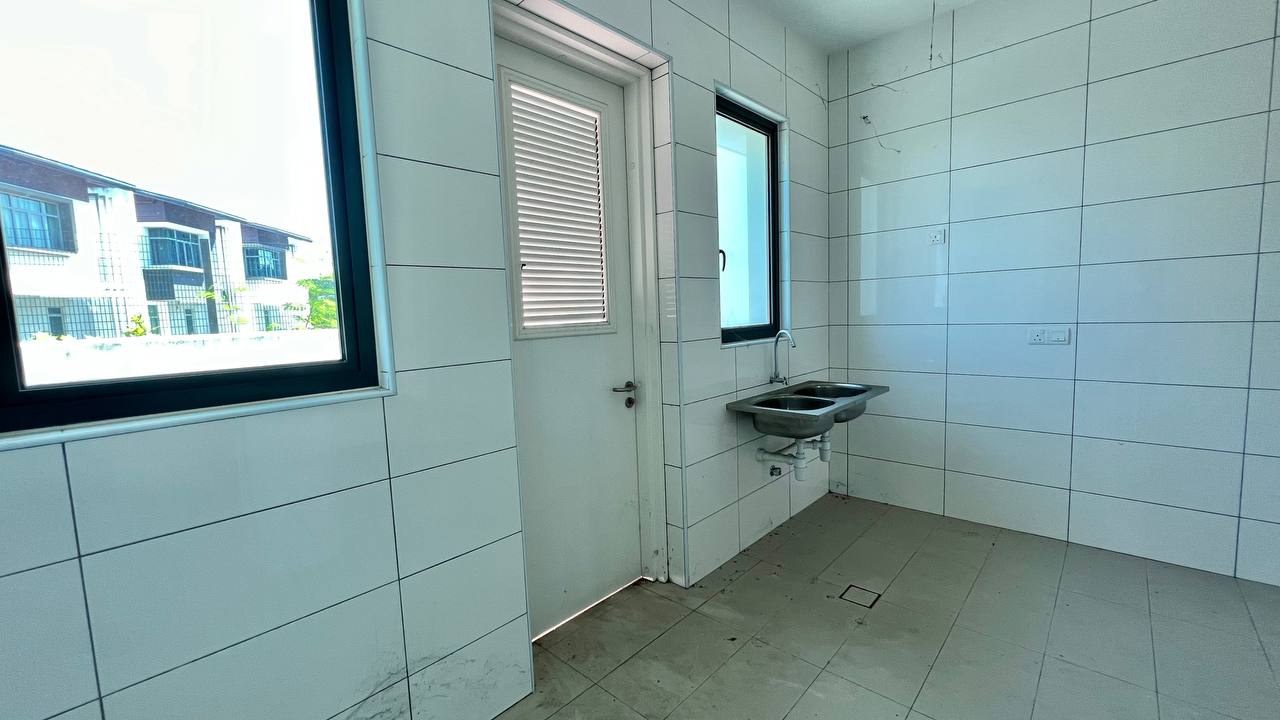 Endlot 2 Storey Courtyard Villa Sejati Residence - photo 9