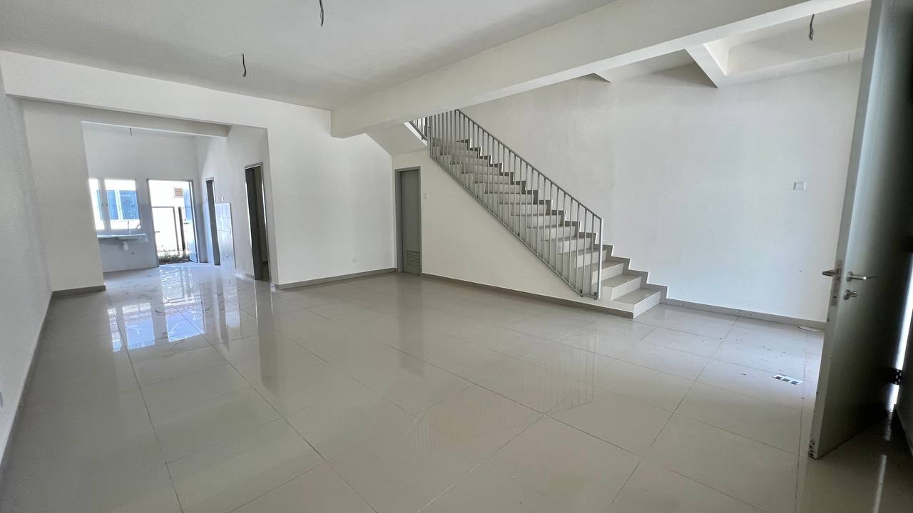 2 Storey Terrace Greenwoods Keranji 2, Salak Perda - photo 13
