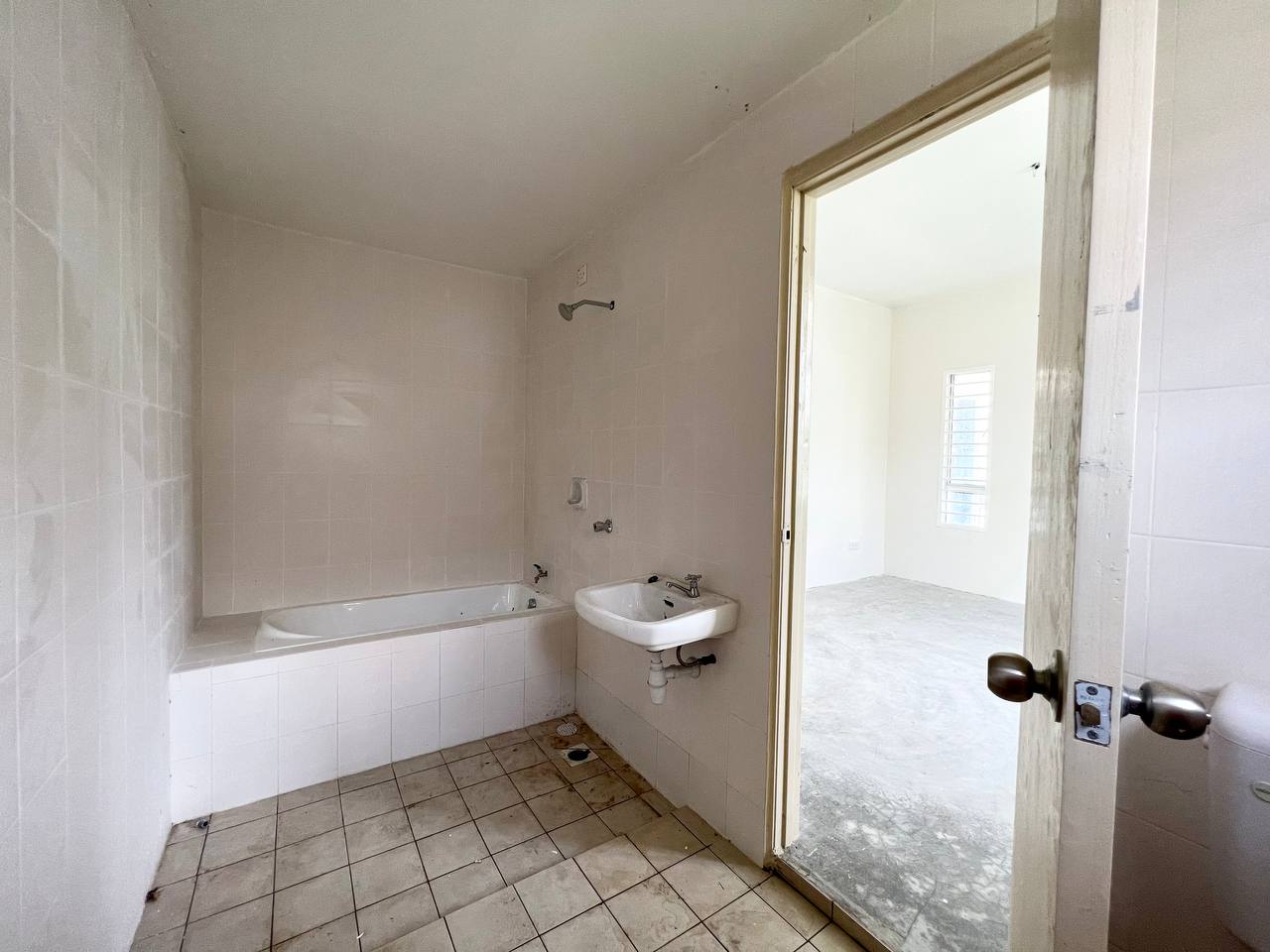 Single Storey Bungalow Mahkota Hills Lenggeng - photo 4
