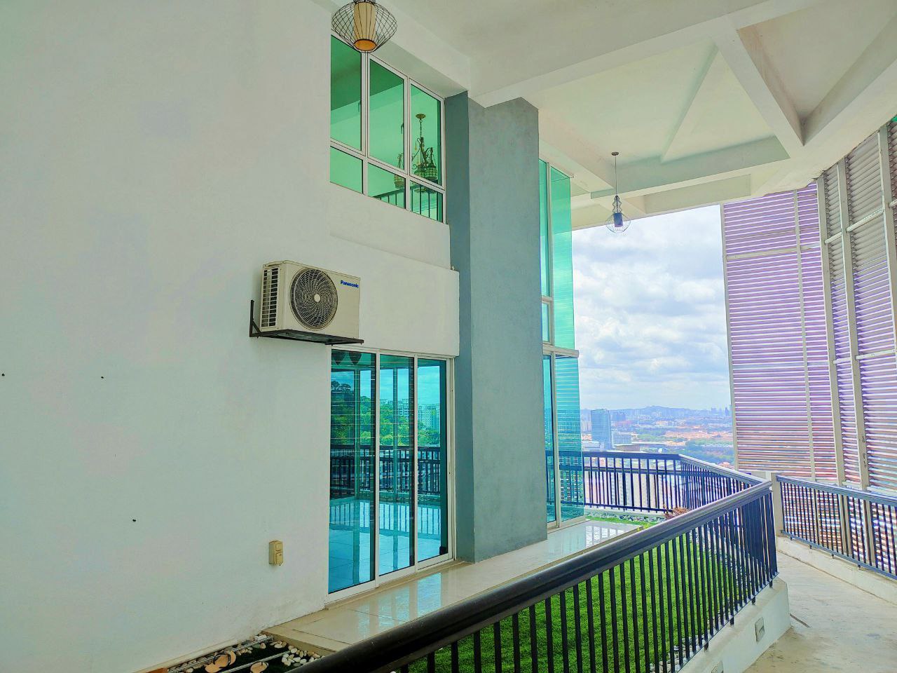 Corner Lot Armanee Terrace II, Duplex Condominium - photo 5