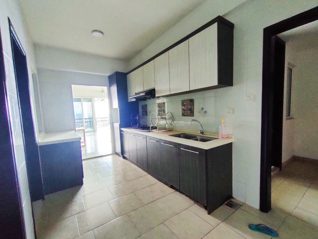 Corner Lot Armanee Terrace II, Duplex Condominium - photo 11