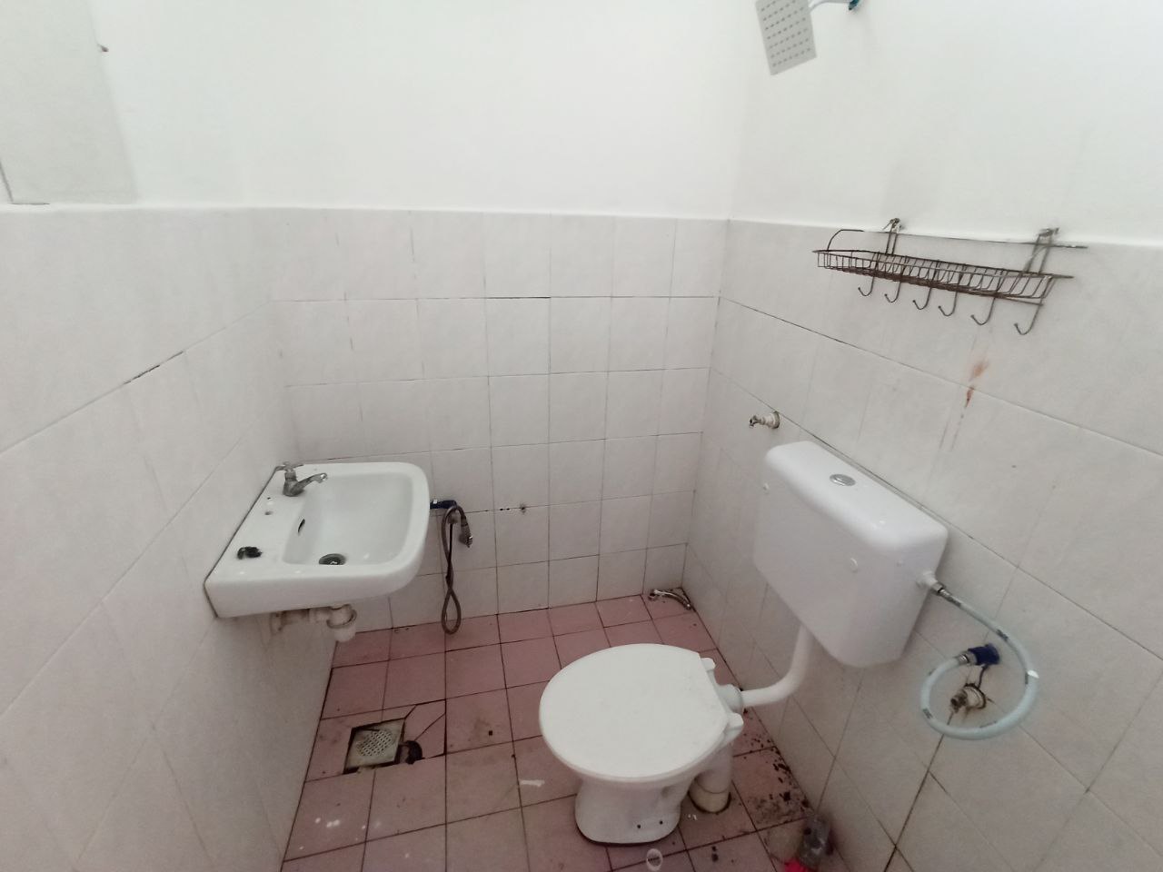 Corner Lot Single Storey Bungalow Desa Pinggiran P - photo 4