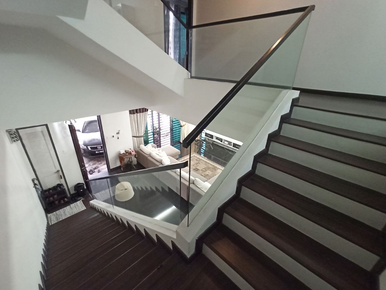 Renovated 3 Storey Semi D, Taman Saujana Suria - photo 11
