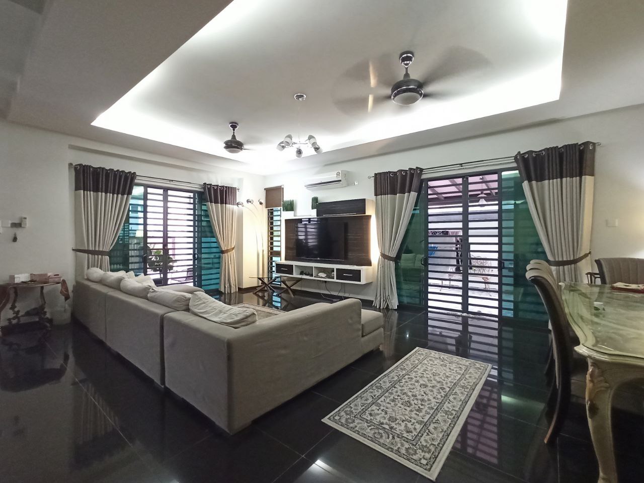 Renovated 3 Storey Semi D, Taman Saujana Suria, Ka - photo 7