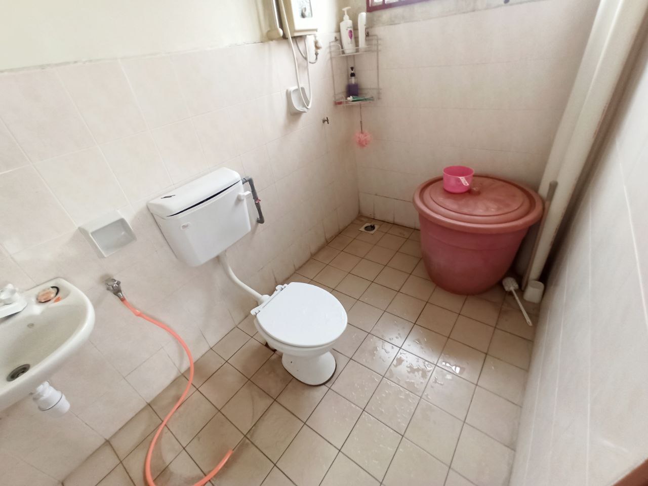Selesa i-Resort Apartment, Taman Damai Mewah, Kaja - photo 6