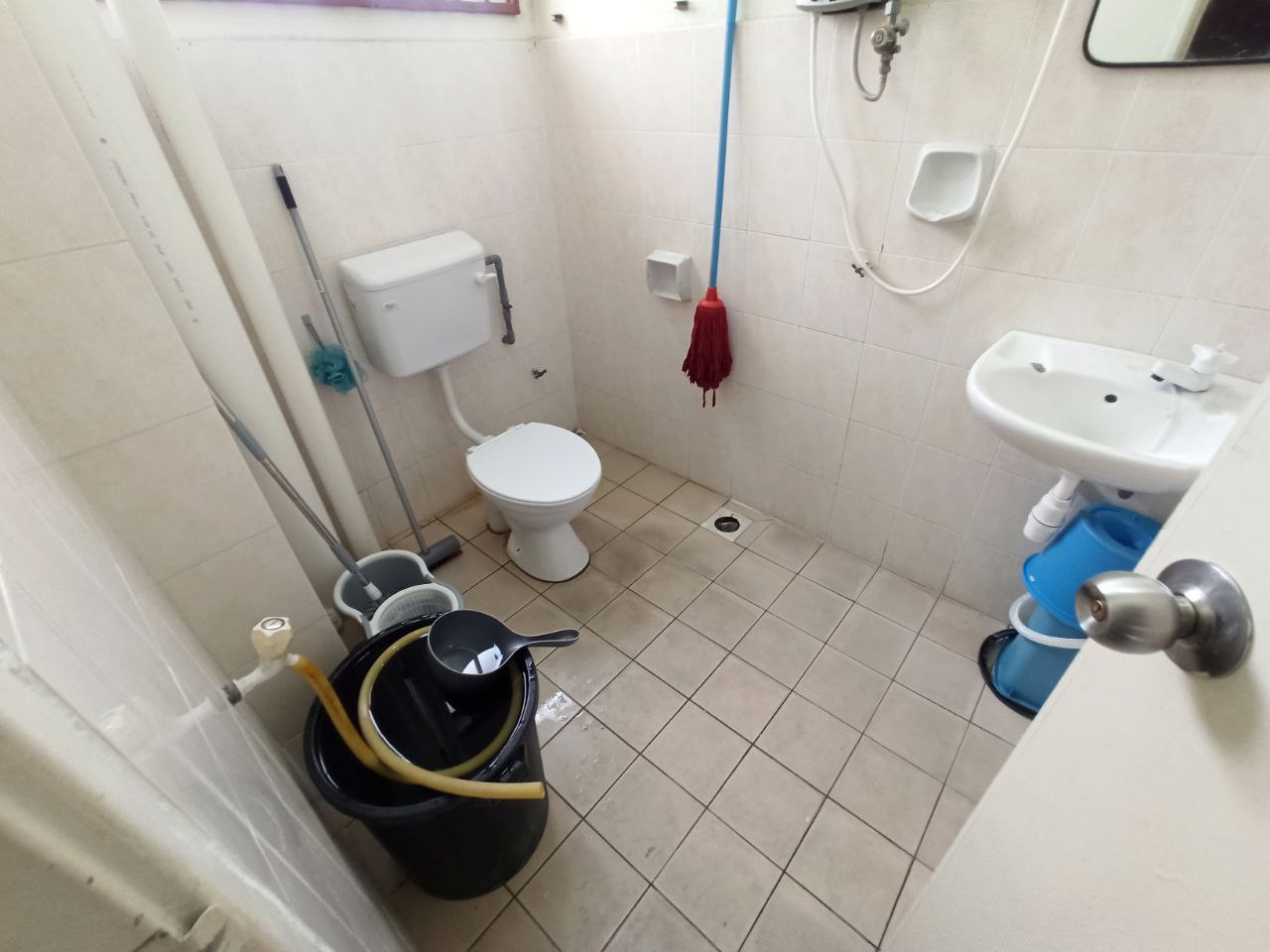 Selesa i-Resort Apartment, Taman Damai Mewah, Kaja - photo 11