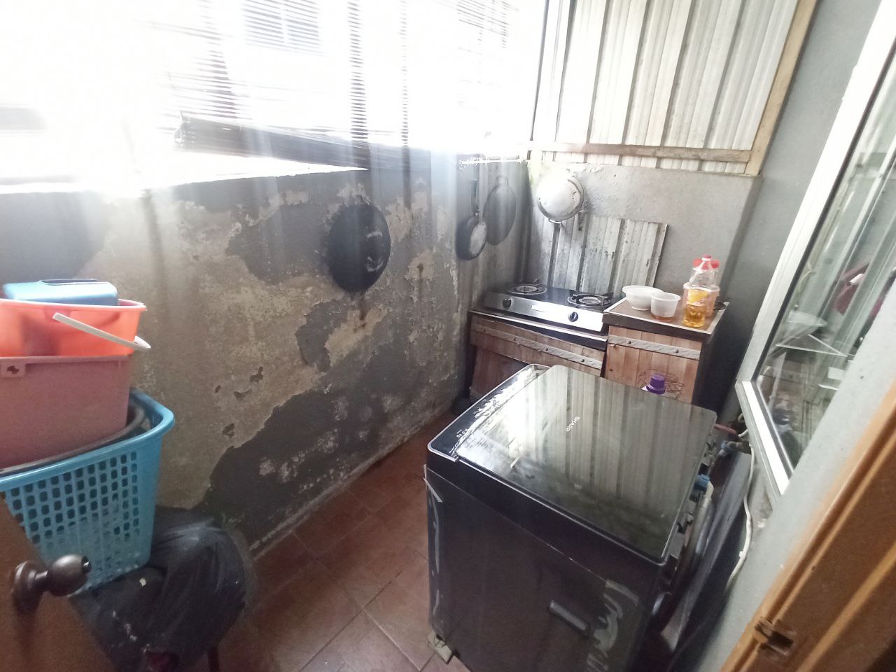 Renovated 2 Storey Terrace Taman Wawasan Hulu Lang - photo 6