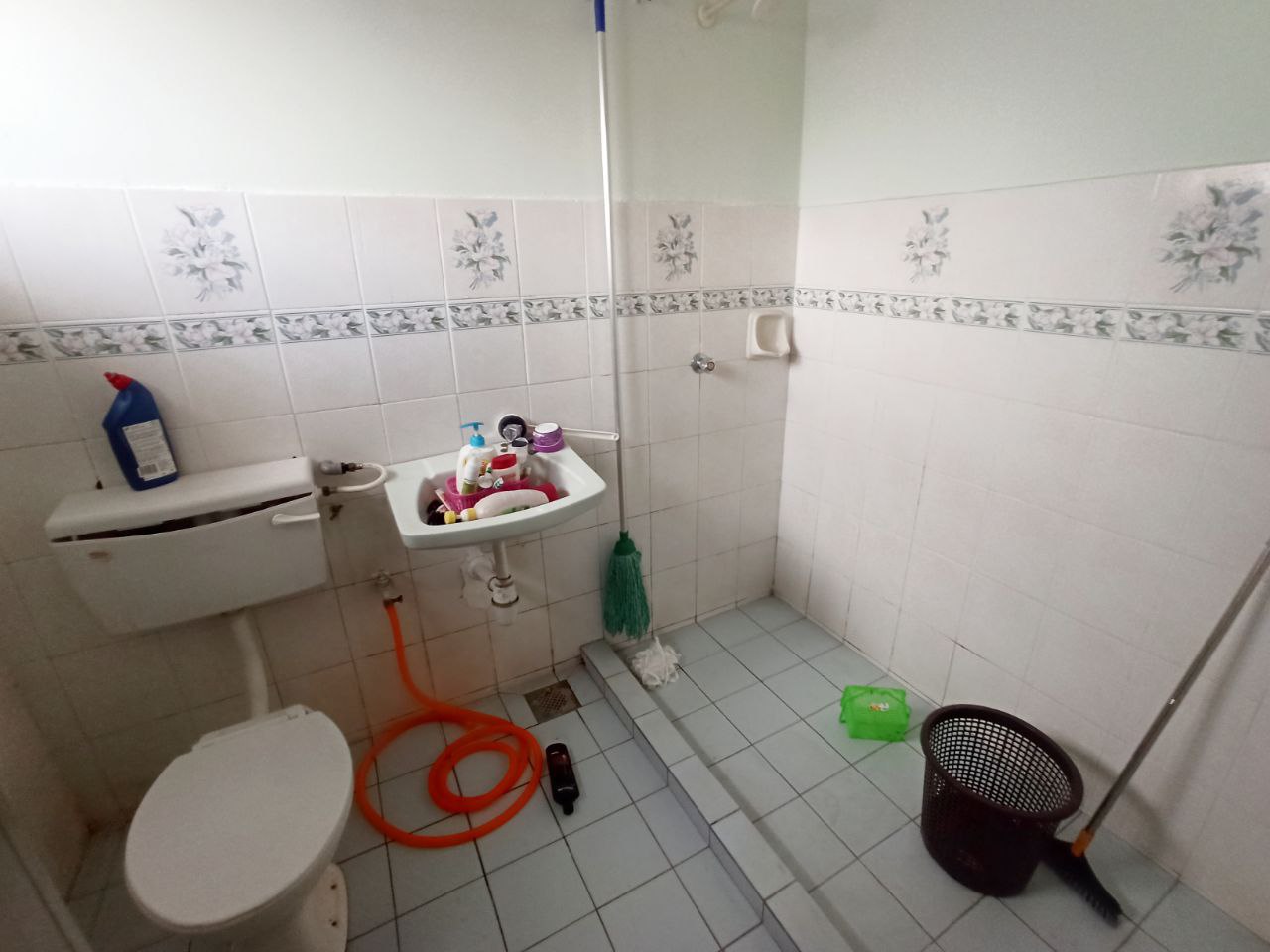 Renovated 2 Storey Terrace Taman Taming Impian - photo 8