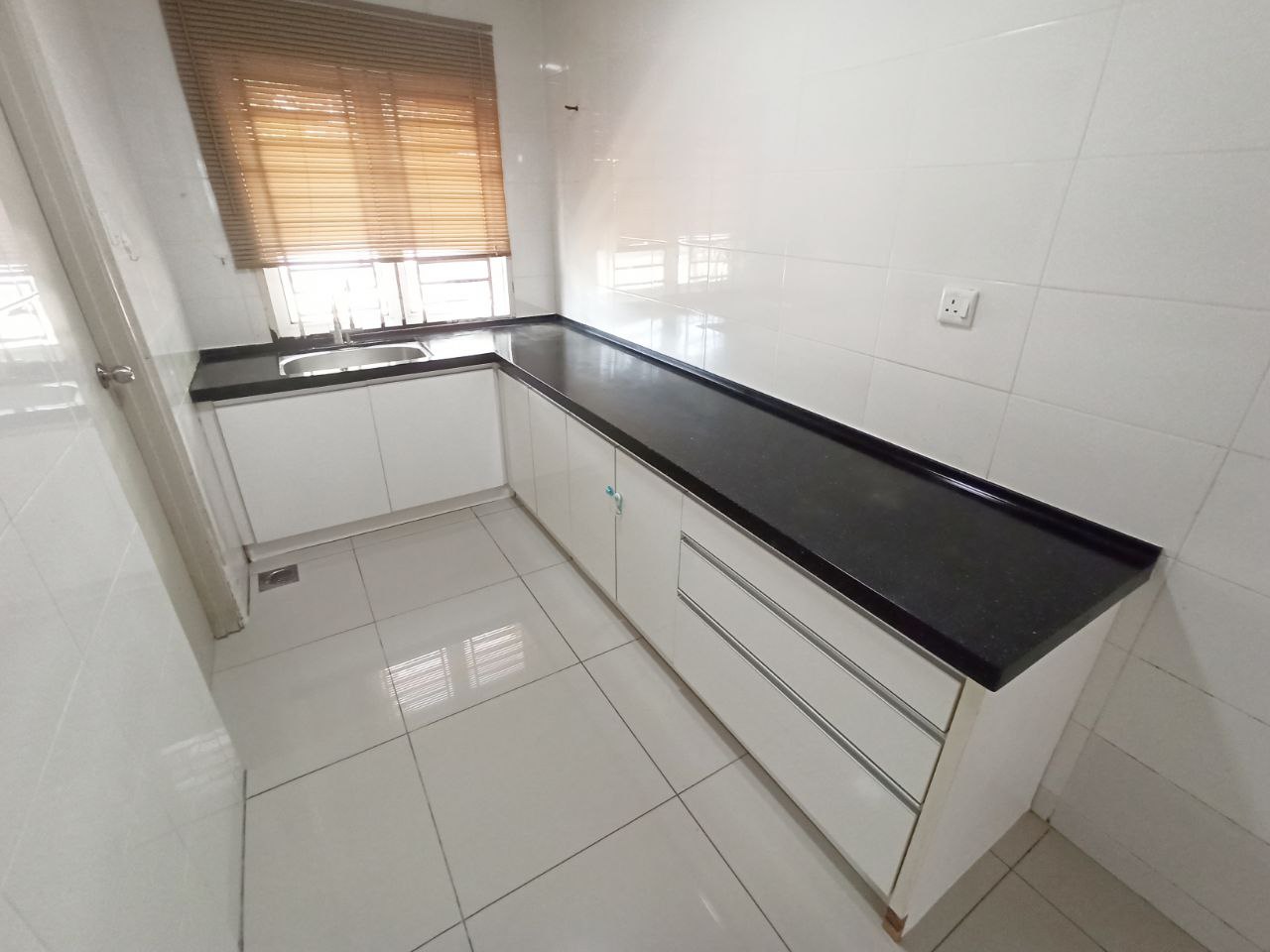 Ground Floor 2 Storey Townhouse Taman Sabha Impian - photo 3