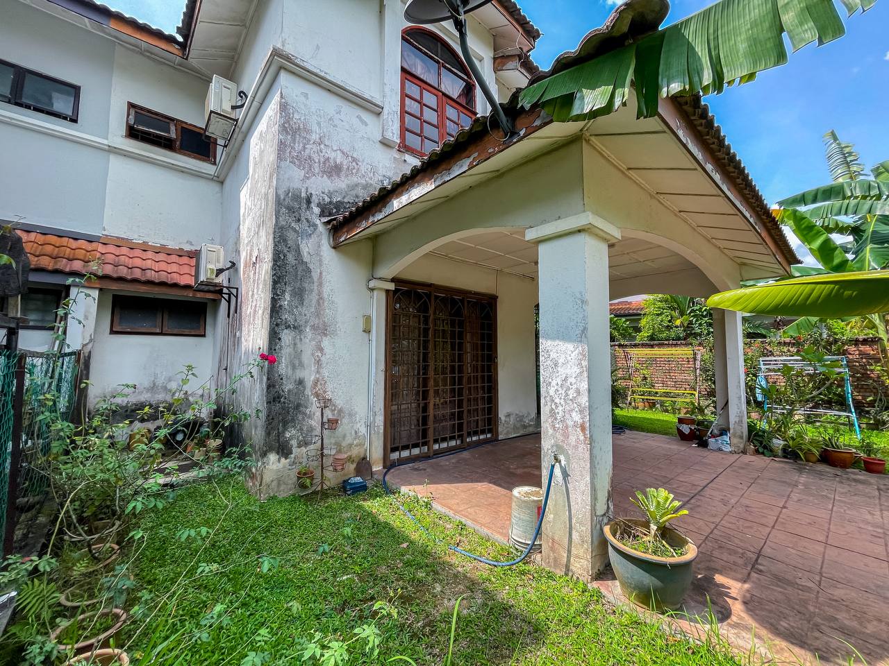 Facing Open 2 Storey Semi D Bandar Tun Hussein Onn - photo 2