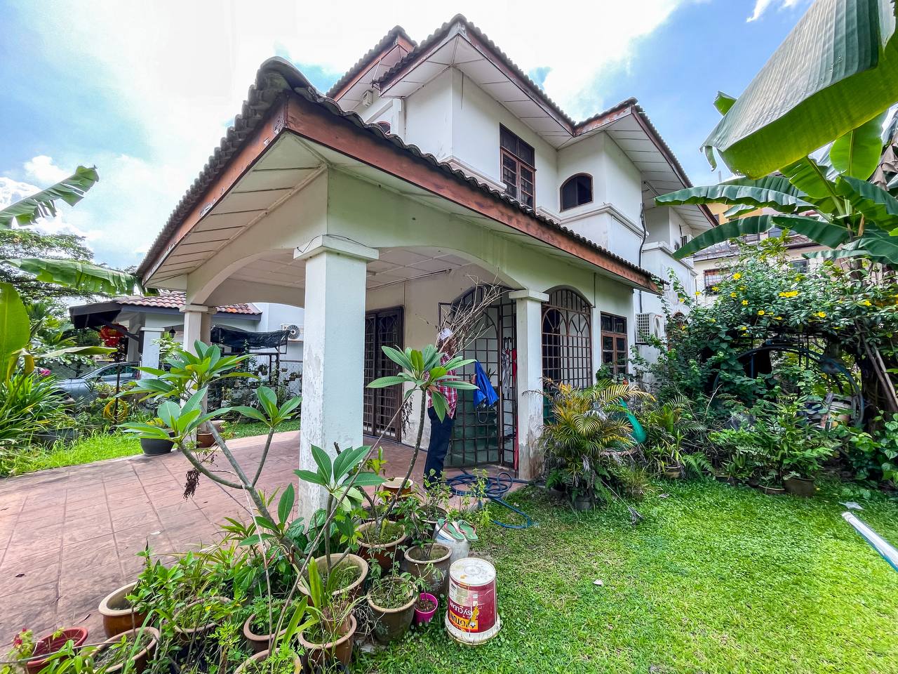 Facing Open 2 Storey Semi D Bandar Tun Hussein Onn - photo 10