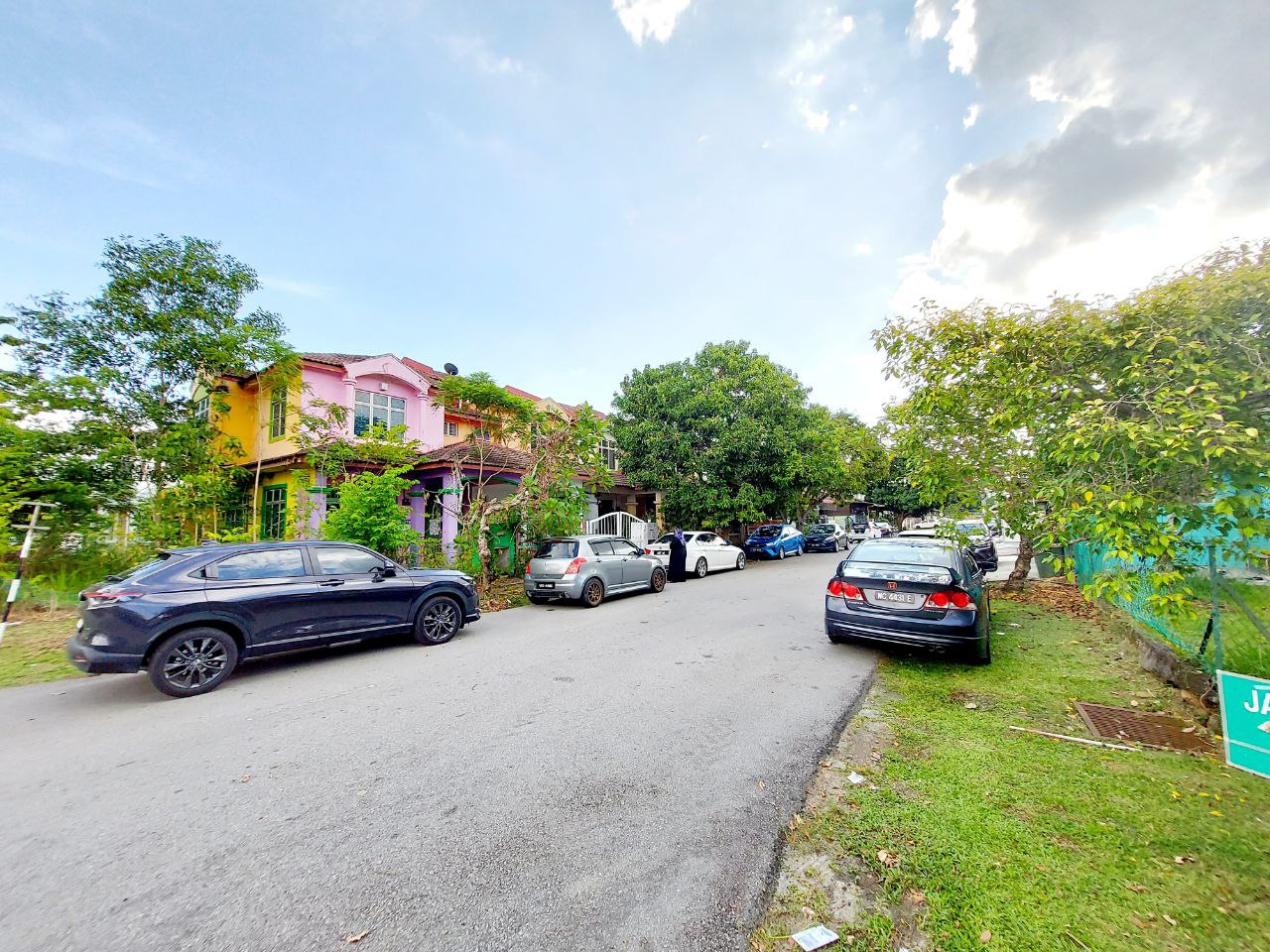 Low Booking 2 Storey Terrace Warisan Megah, Sepang - photo 2