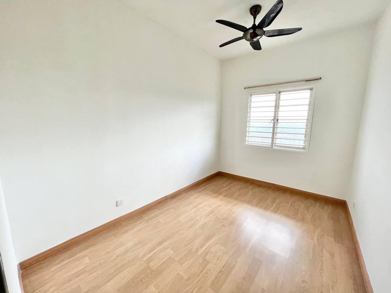 Size Besar Saujana Aster Condominium Presint 11 Pu - photo 3