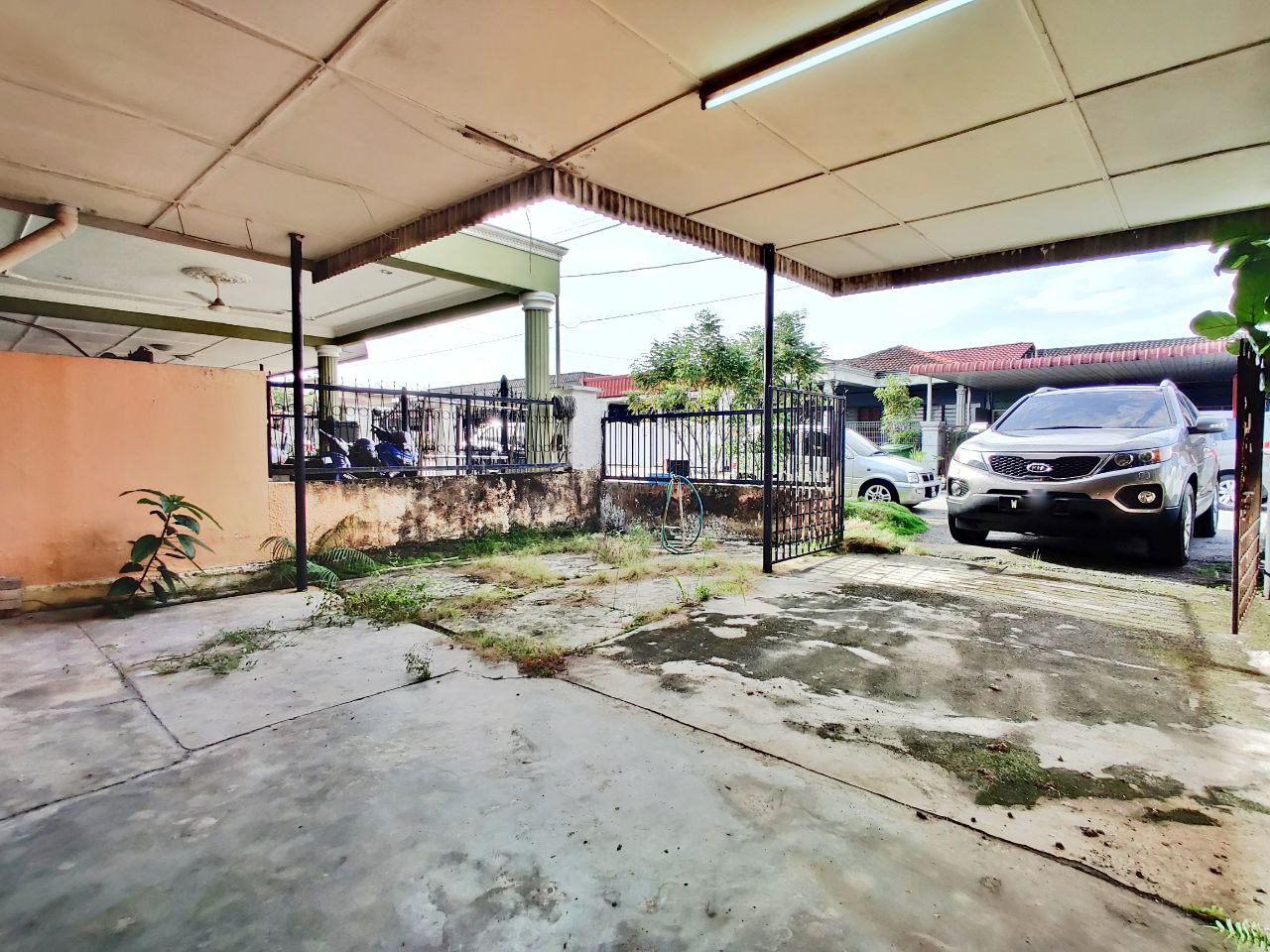 Single Storey Terrace Taman Mesra Batu 13 Kajang - photo 11