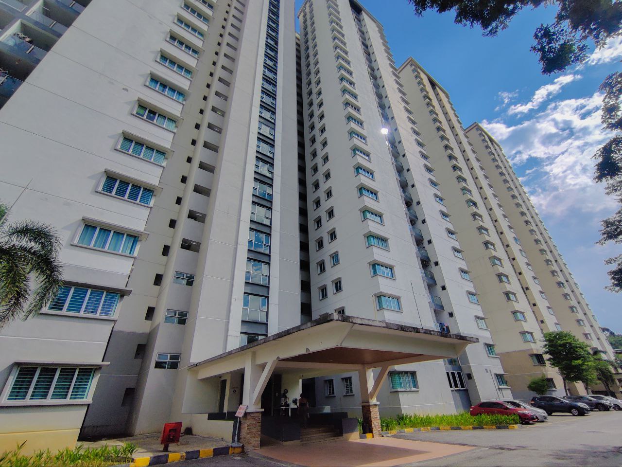 Aman Heights Condominium Taman Bukit Serdang - photo 2