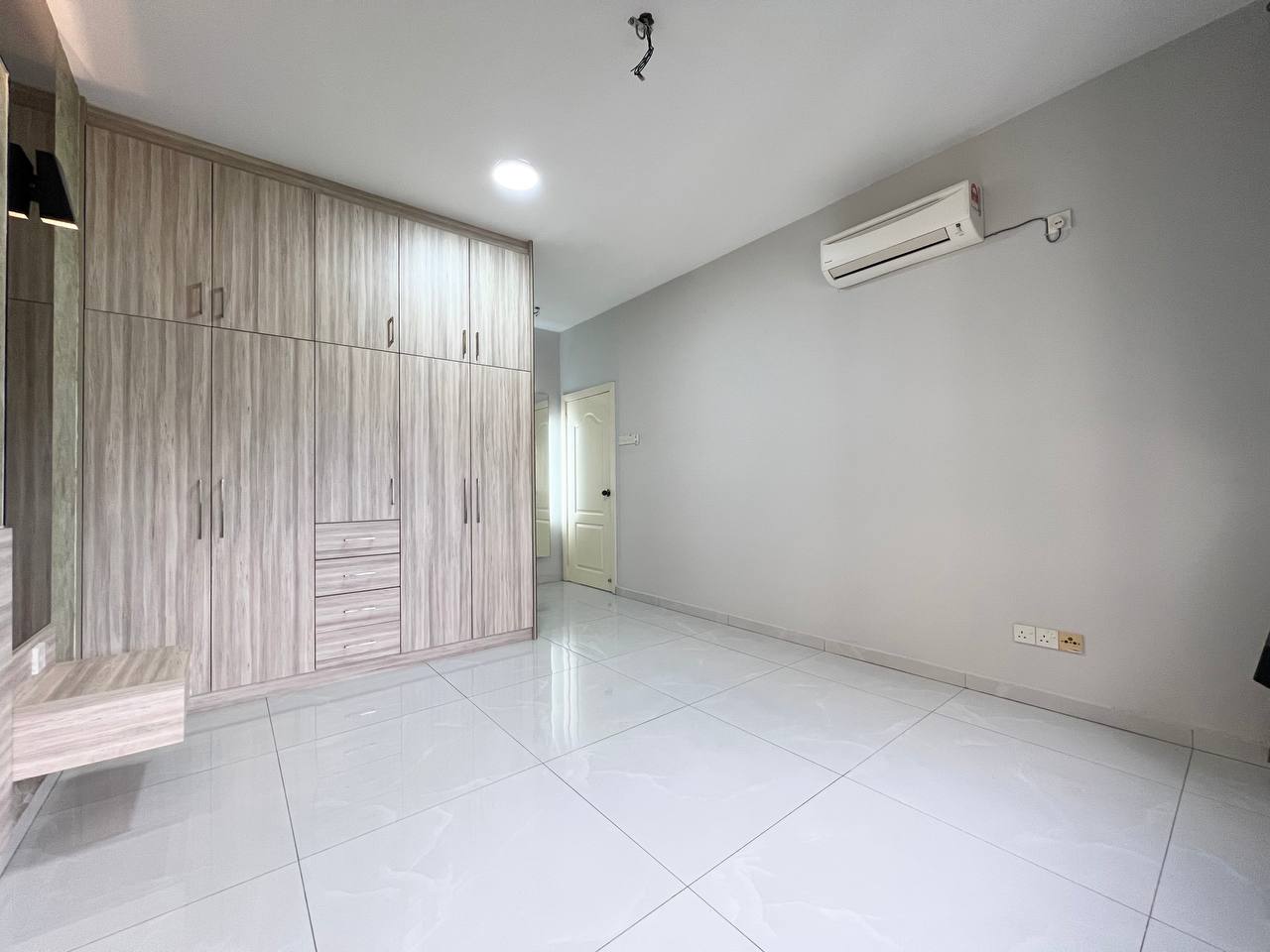 Fully Renovated Kristal Villa Condominium Kajang - photo 8