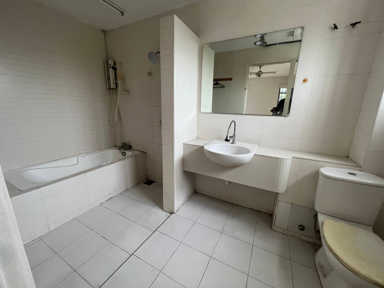 Corner Lot 2 Storey Semi D Saujana Villa Kajang - photo 8