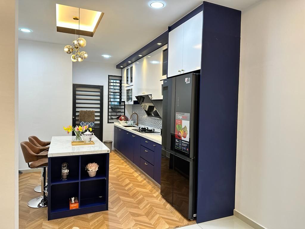 Facing Open 2 Storey Terrace Tiara Sendayan - photo 8