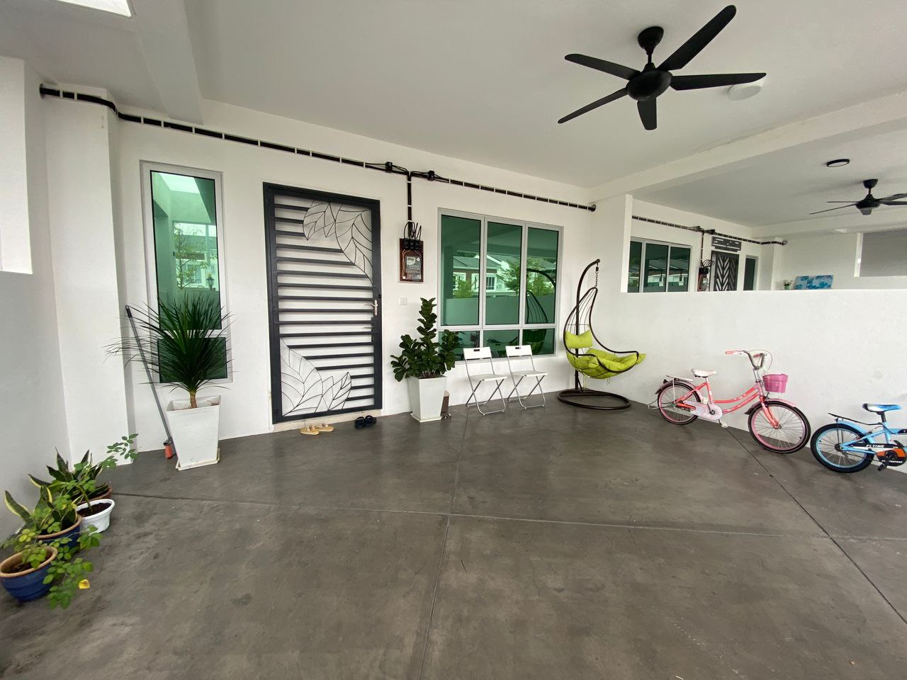 Facing Open 2 Storey Terrace Tiara Sendayan - photo 11