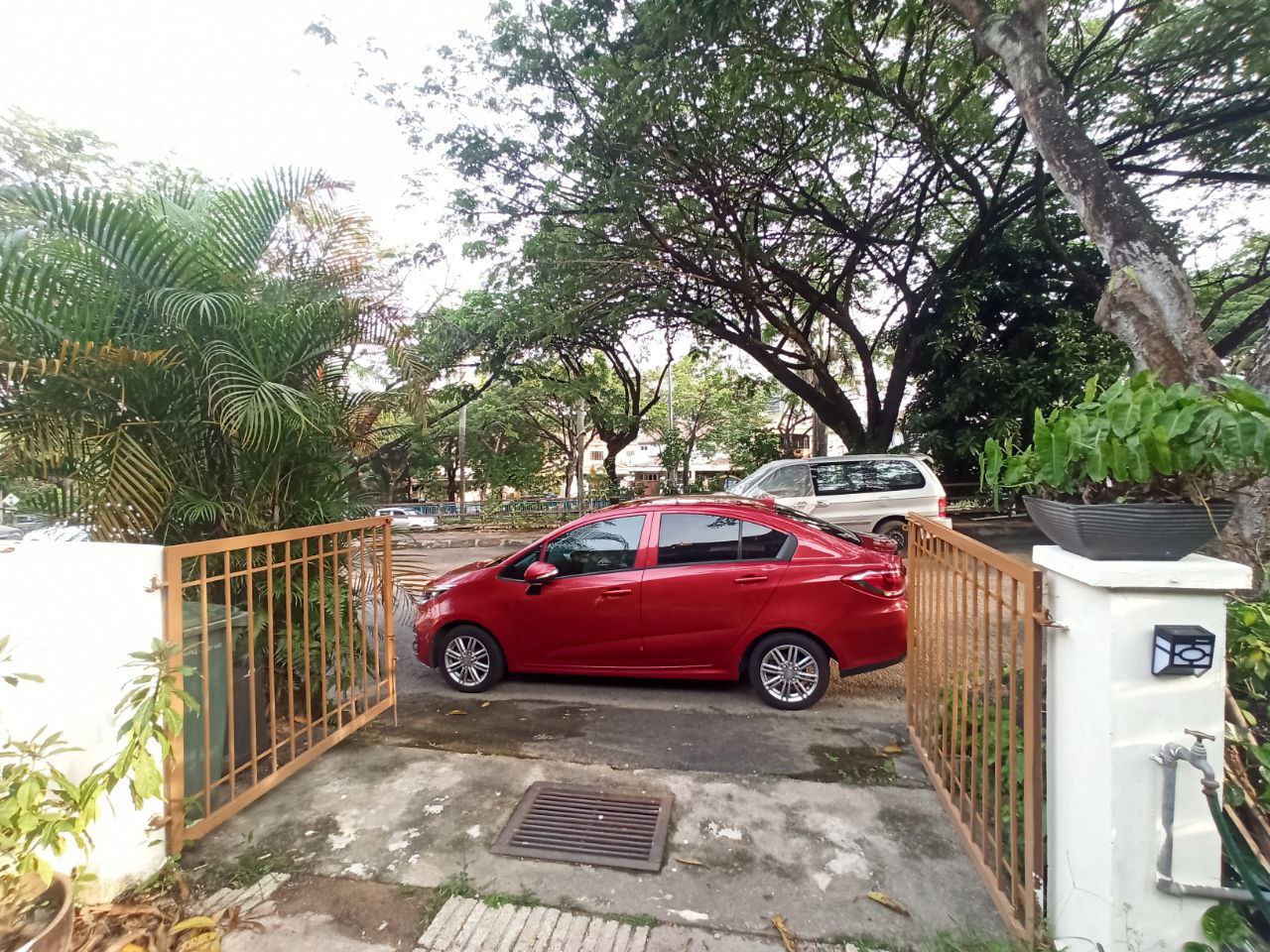 Facing Open 2 Storey Terrace Damai Bakti, - photo 3