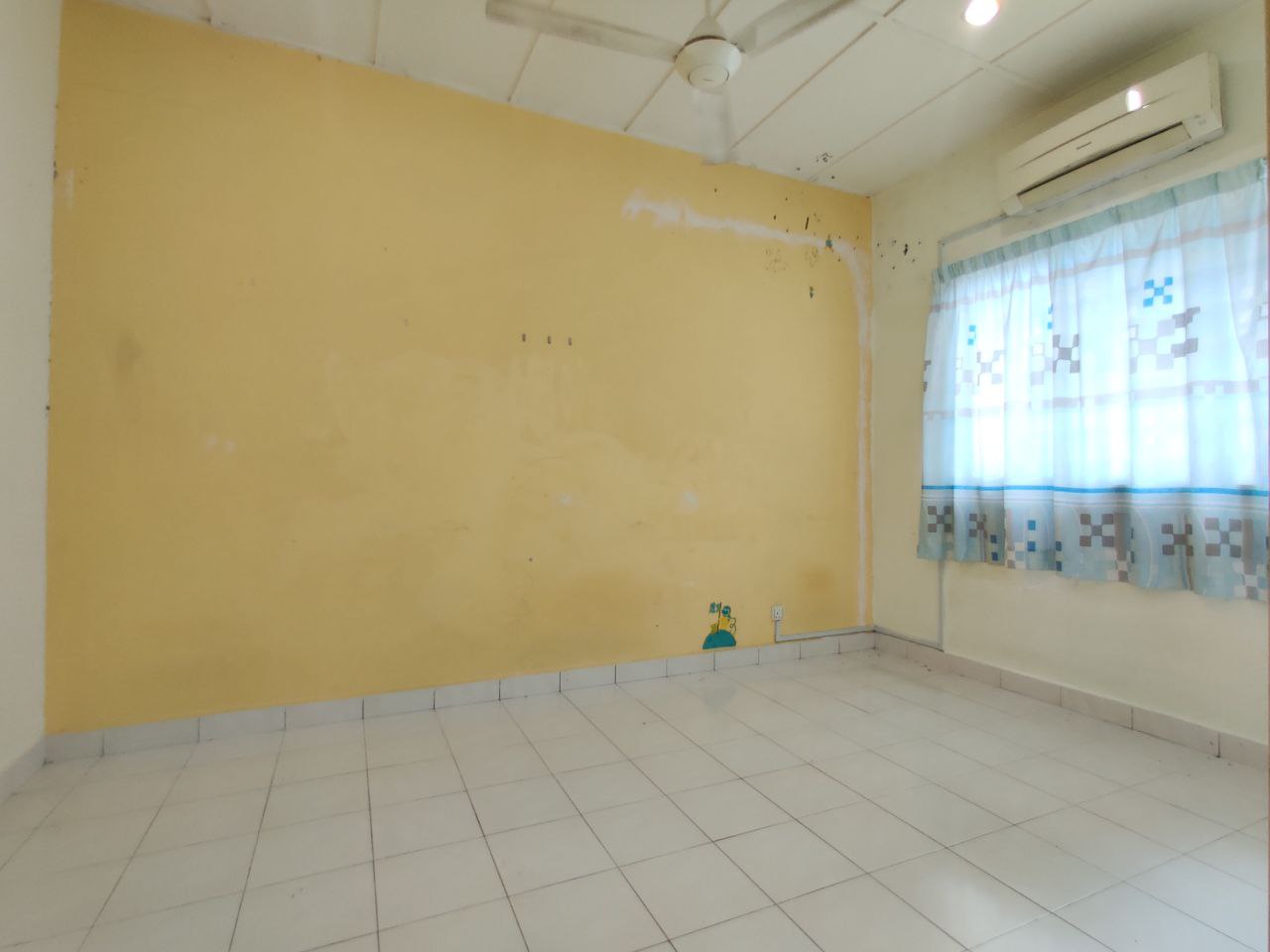 End Lot Taman Prima Saujana Kajang - photo 5