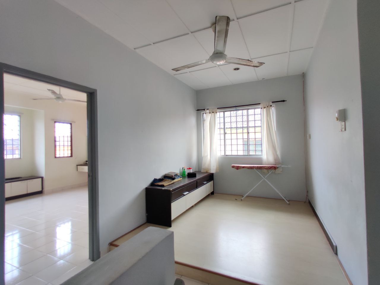 End Lot Taman Prima Saujana Kajang - photo 11