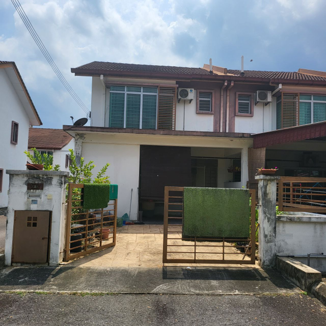 Villa Impiana Taman Pelangi Semenyih - photo 5