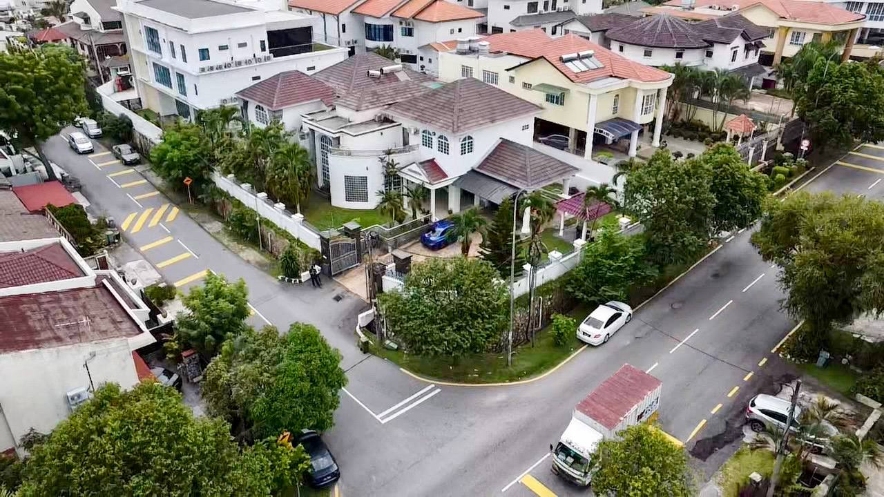 Bungalow Taman Midah Cheras - photo 2