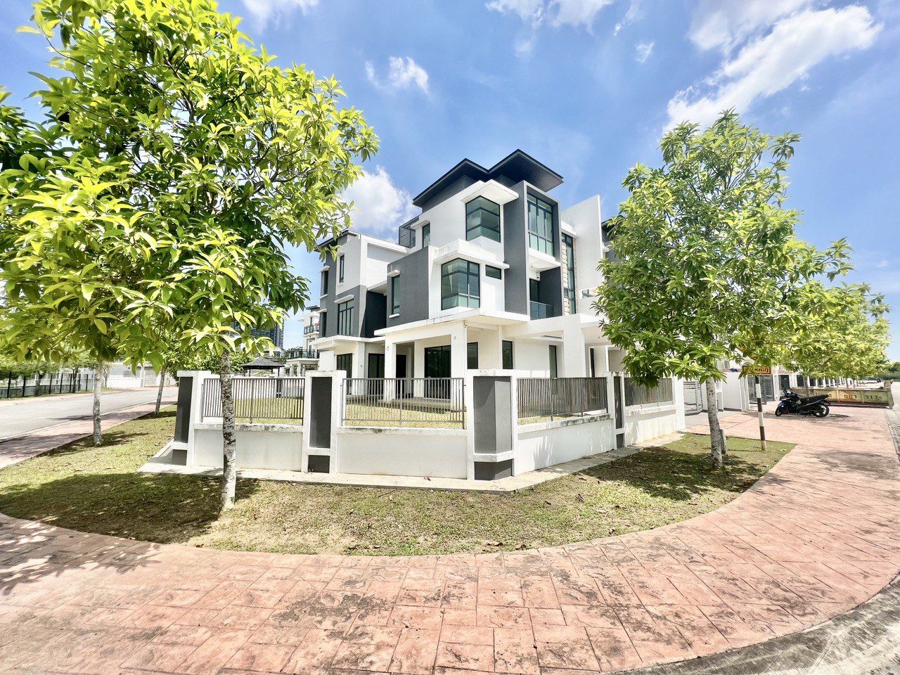 Anggun Kirana, Setia Alam, Shah Alam - photo 2