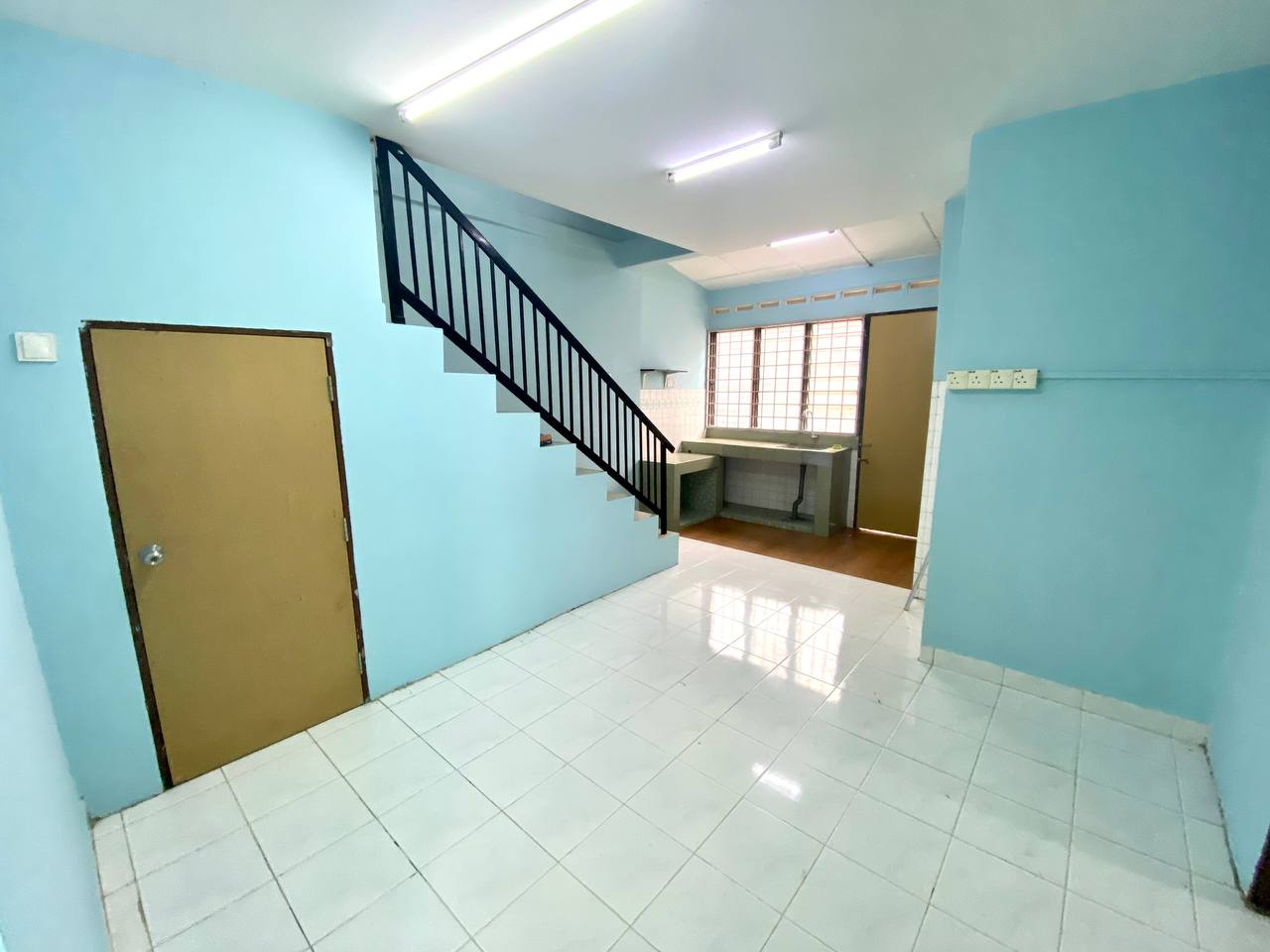 Jalan Bunga Kemboja Taman Muda - photo 6