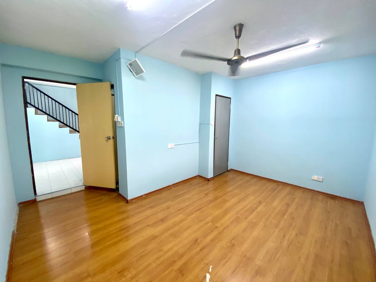 Jalan Bunga Kemboja Taman Muda - photo 9