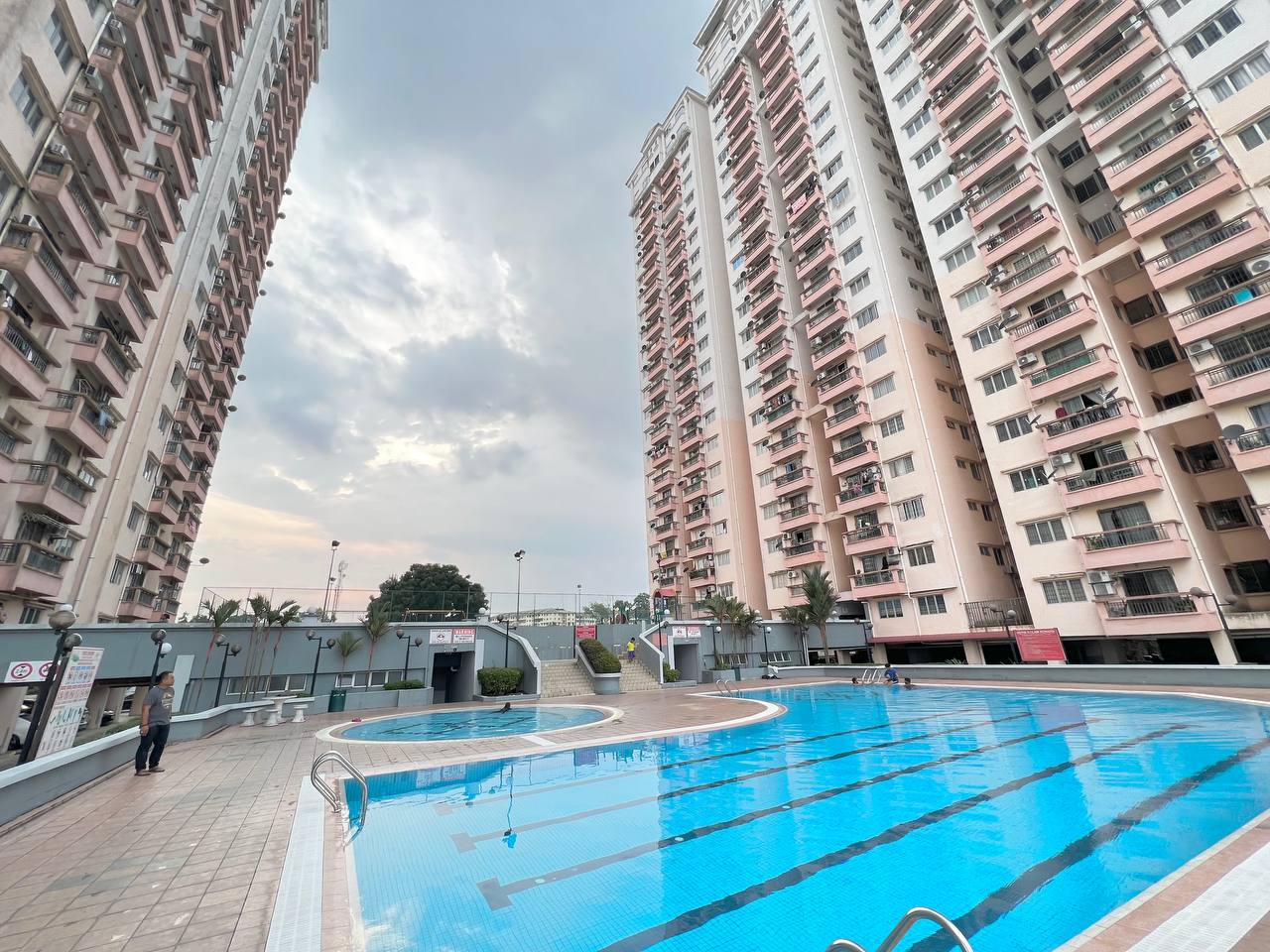CONDOMINIUM LANGAT JAYA, CHERAS - photo 4