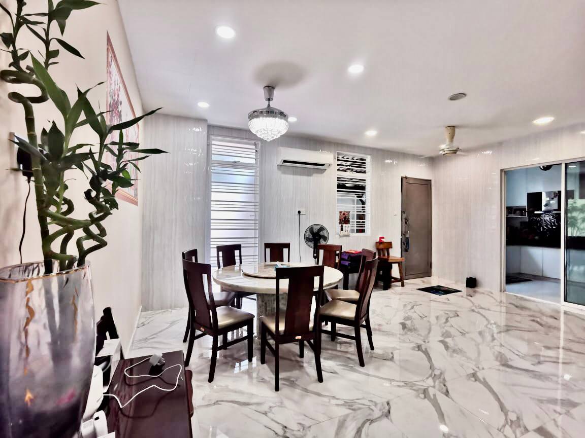 Avenue 6 Bandar Tun Hussein Onn - photo 11
