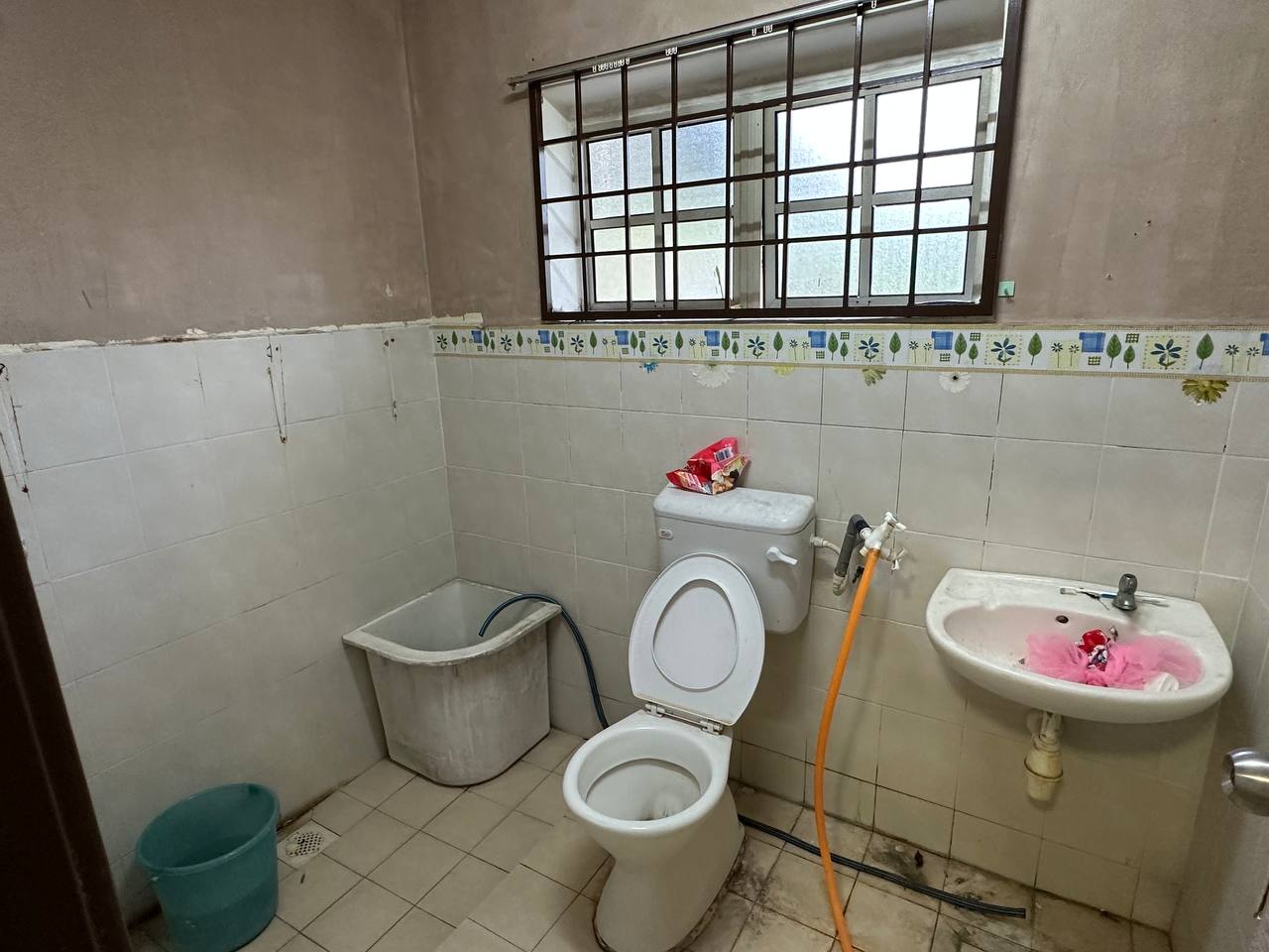 Jalan Kekwa 6 Taman Kekwa - photo 9