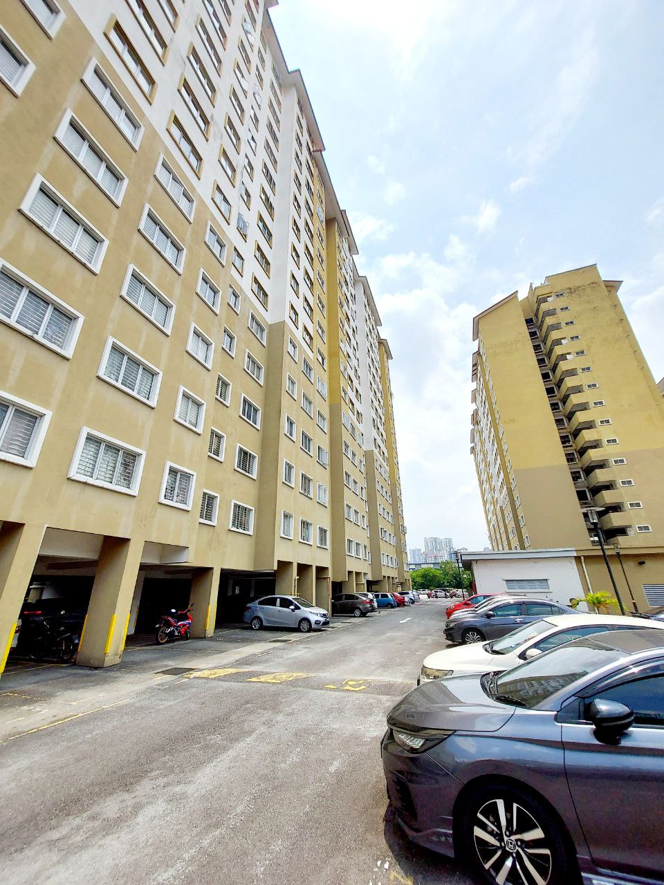 Putra Suria Residence - photo 2