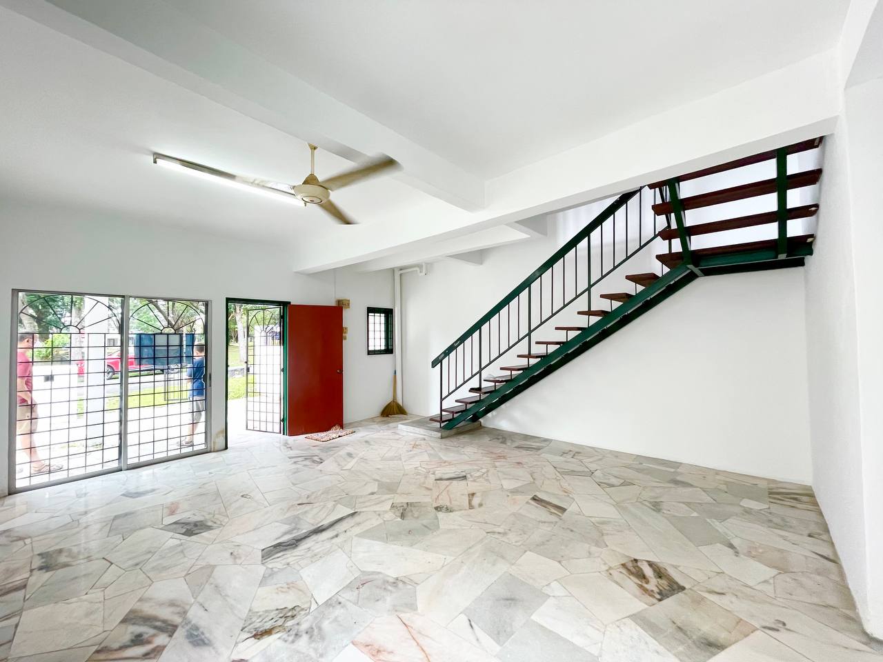 Taman Saujana - photo 12