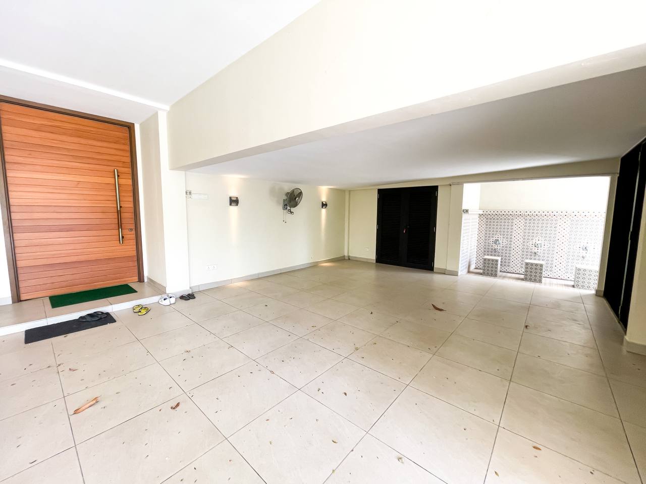 Precinct 8 - photo 2