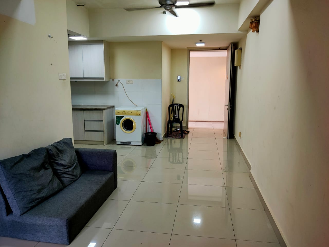 Suria Jelutong Service Apartment - photo 3