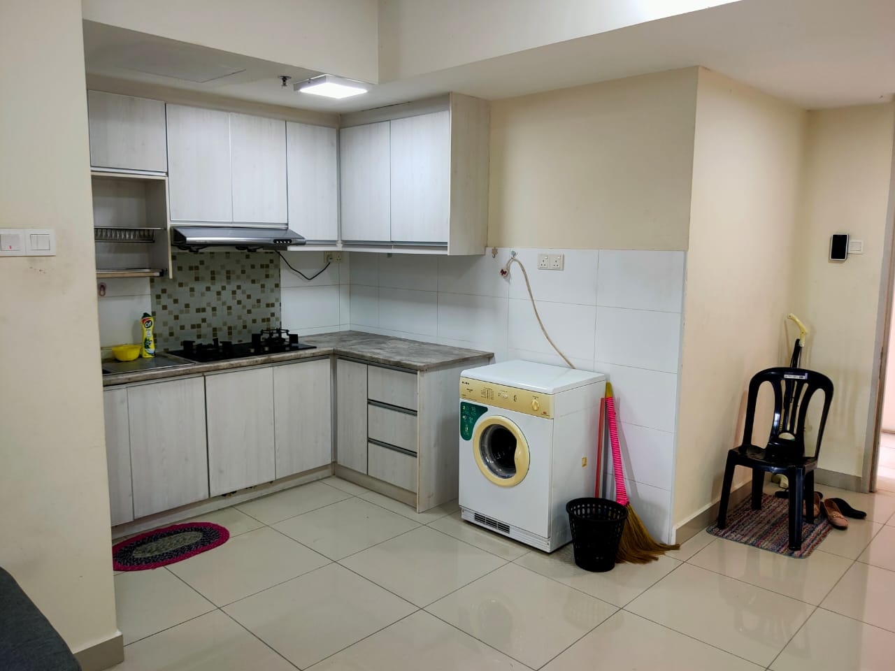 Suria Jelutong Service Apartment - photo 6