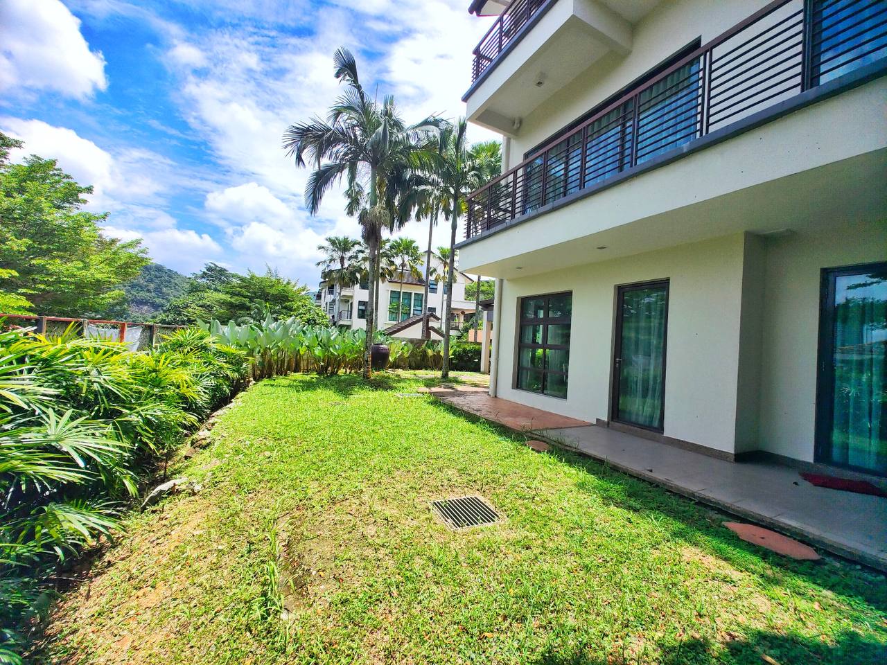 Amberhill Villa Melawati - photo 4