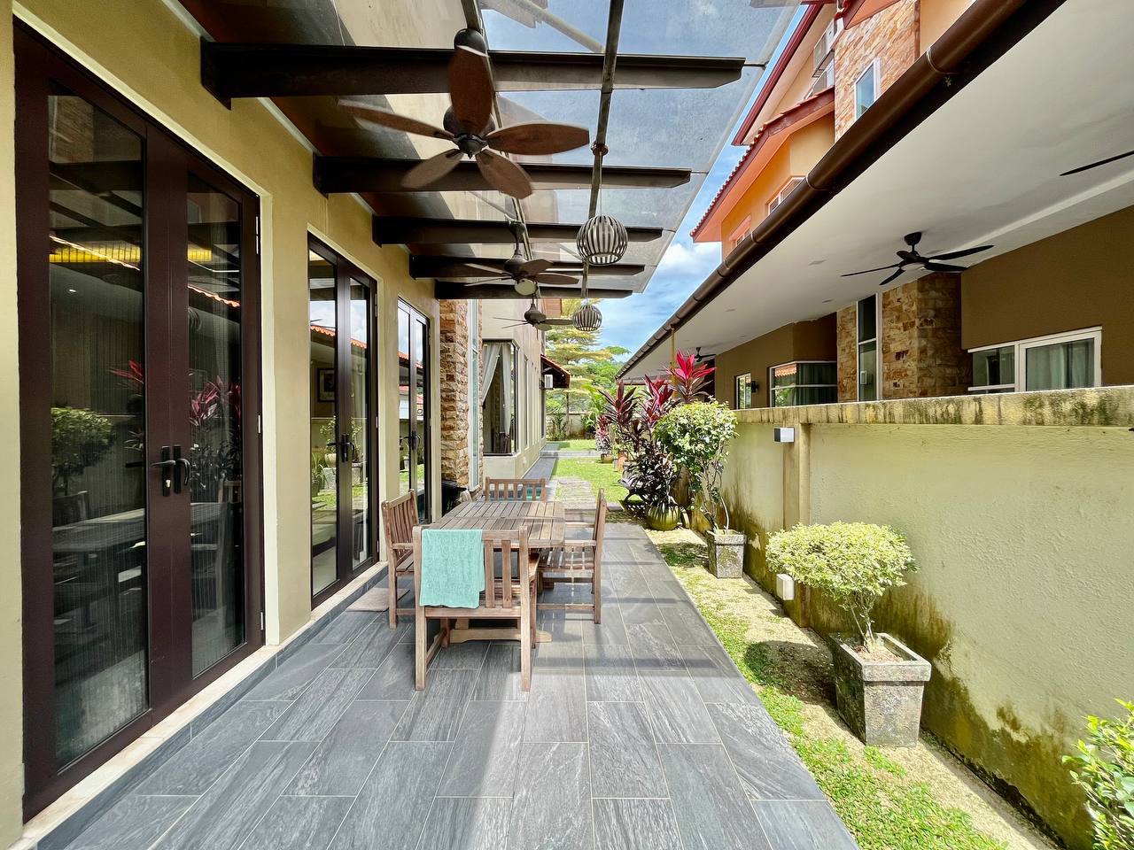Beverly Heights - photo 8
