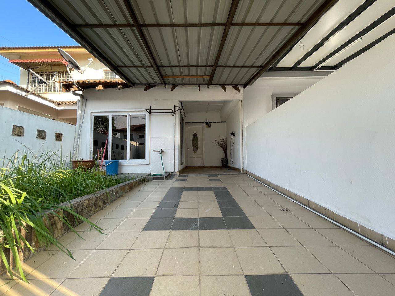 Taman Pinggiran Putra - photo 4
