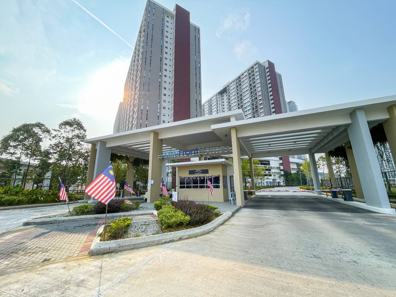 Level 1 Lakefront Homes Condominium - photo 2