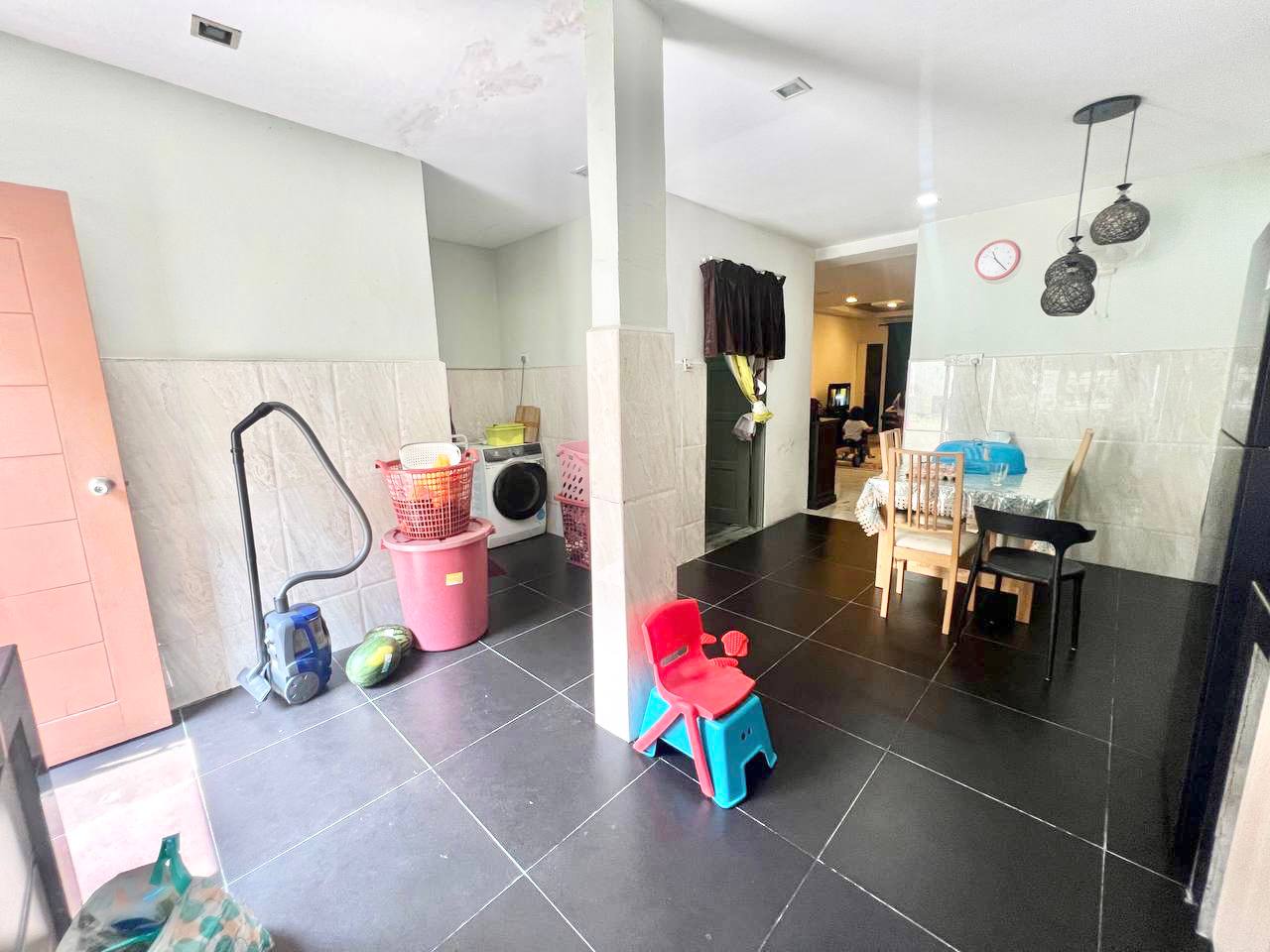 Taman Saujana Puchong - photo 11