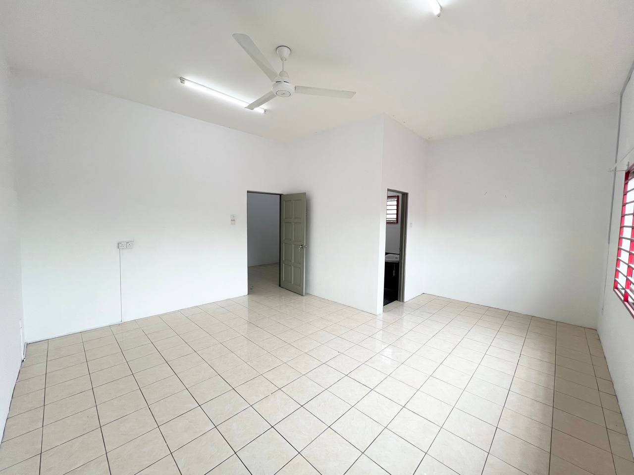 Jalan Tanjung Rhu Seksyen 30 Shah Alam - photo 13