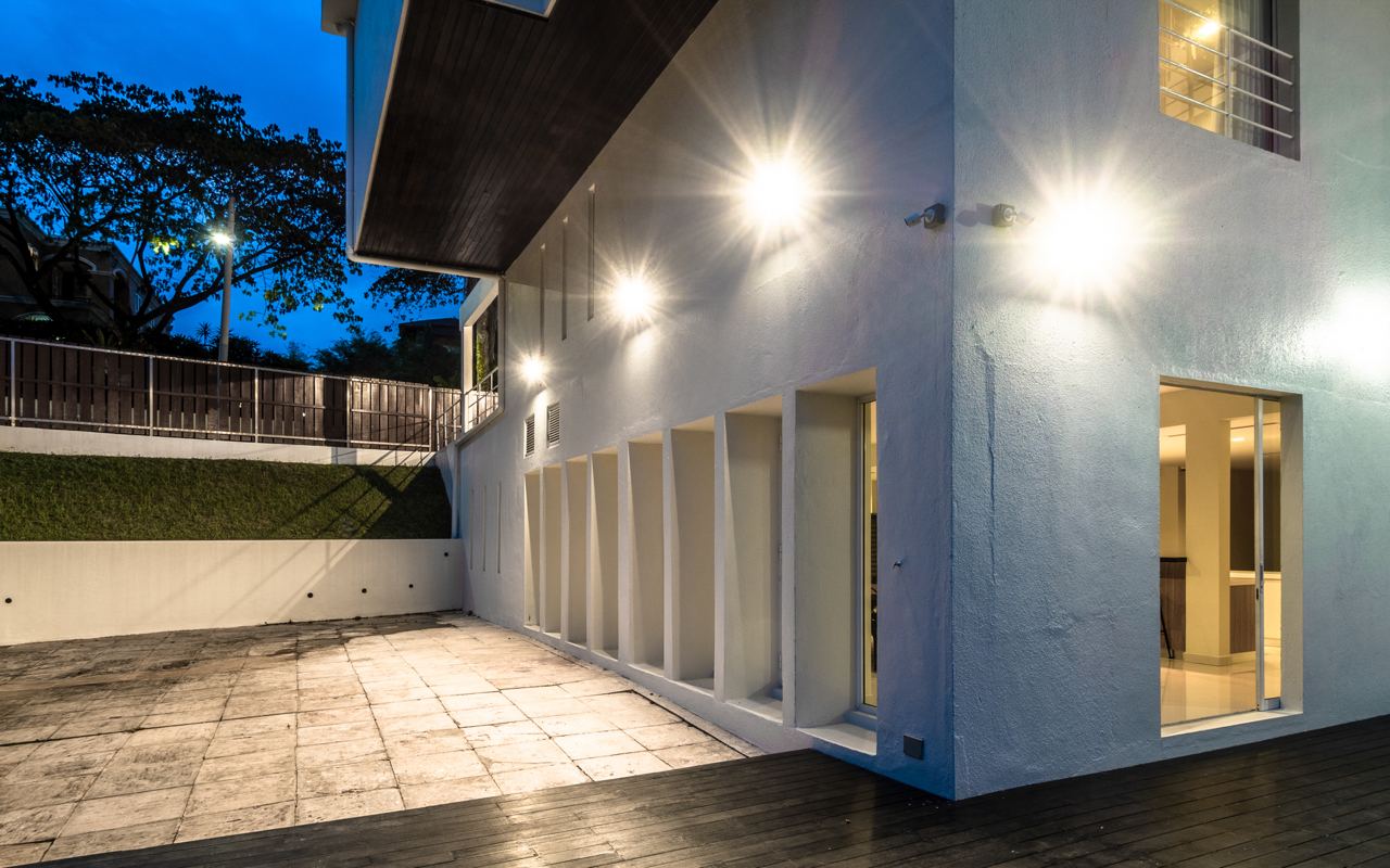 The Luxury Villa Taman Duta - photo 4