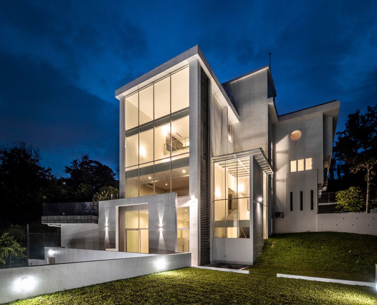 The Luxury Villa Taman Duta - photo 8