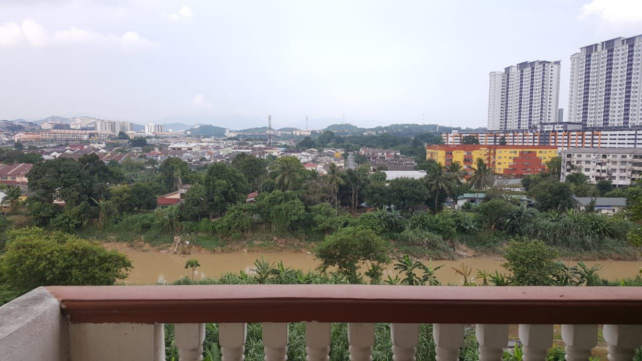 Sri Ixora Apartment - photo 2