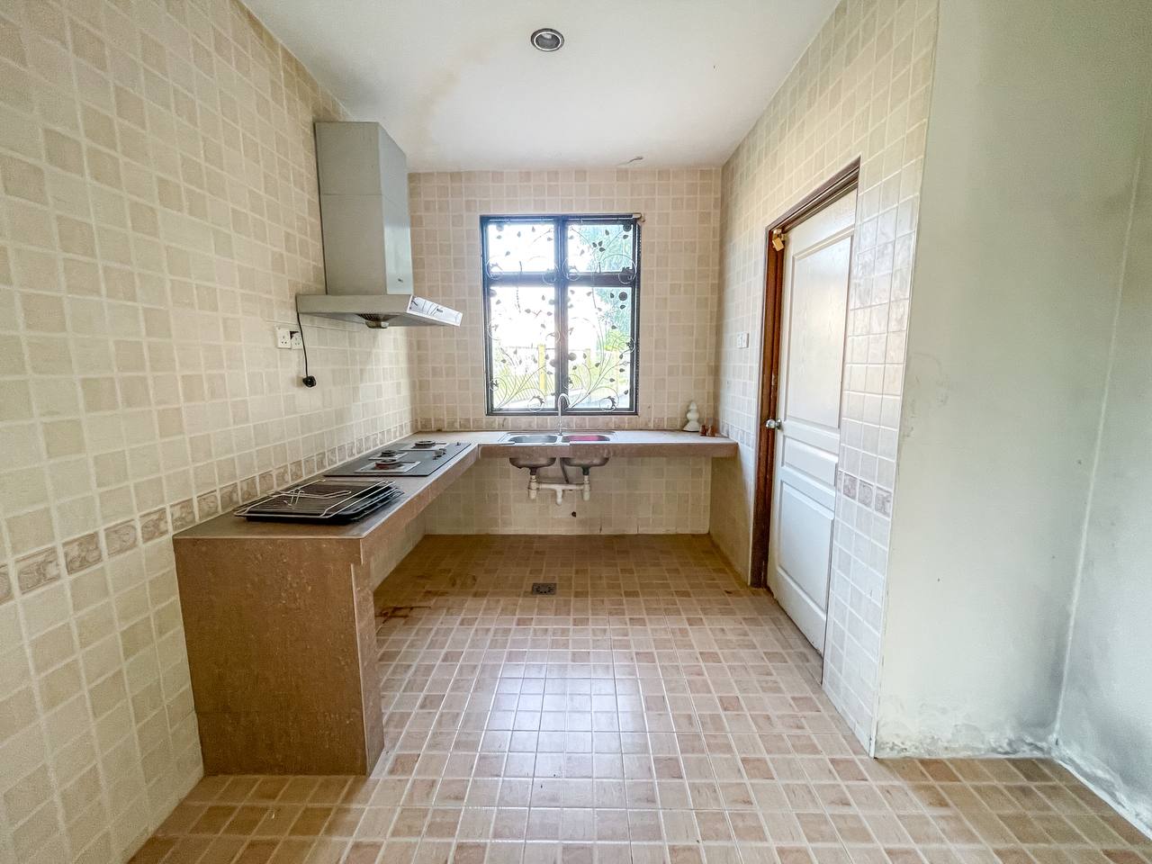 Suria Residence College Heights - photo 11